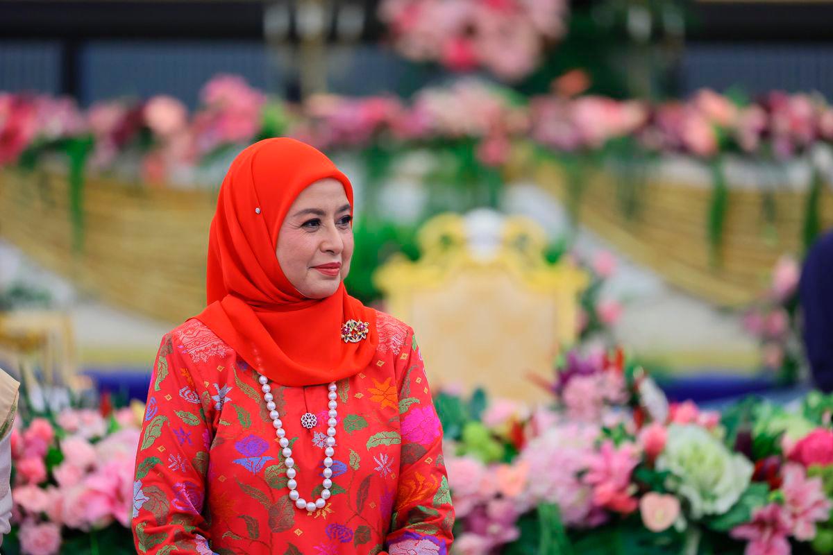 Queen opens inaugural Borneo Flora Festival 2025 in Labuan Queen opens inaugural Borneo Flora Festival 2025 in Labuan