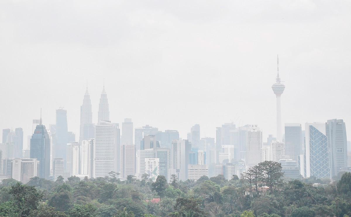 Unhealthy air quality hits four Malaysian towns due to haze Unhealthy air quality hits four Malaysian towns due to haze