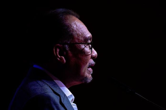 Anwar hints at special appreciation for Malaysians soon