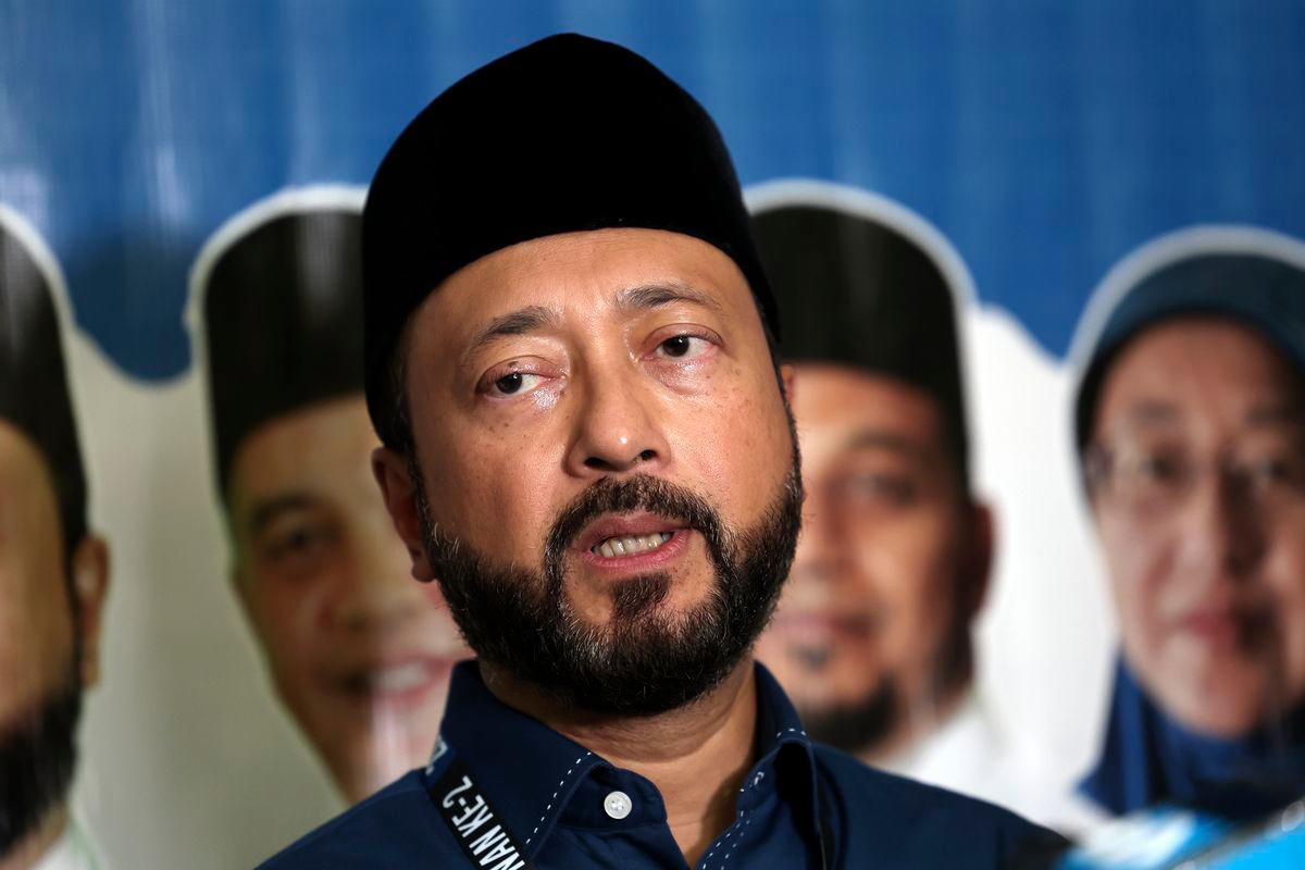 Anwar, govt succeed in removing names from Mukhriz’s RM5m tax case Anwar, govt succeed in removing names from Mukhriz’s RM5m tax case