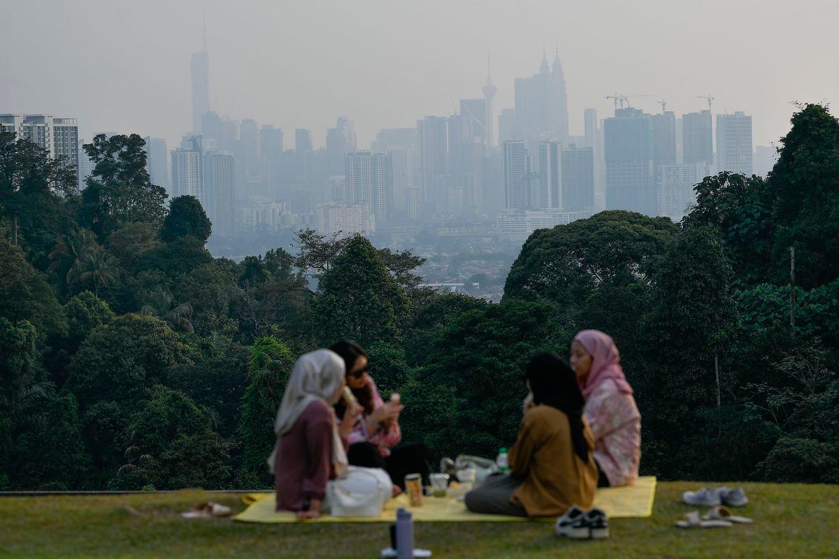 King urges public vigilance during Malaysia’s dry spell King urges public vigilance during Malaysia’s dry spell