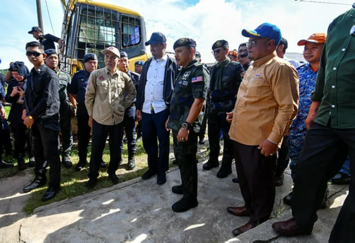 Lebih 200 jeti haram di Sungai Golok diroboh dalam tempoh dua bulan