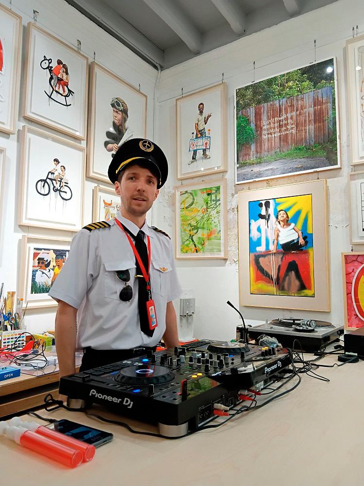 Flighting for artistic rights Flighting for artistic rights