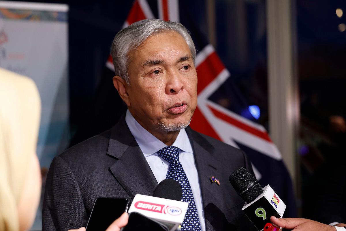 Malaysia to send more sponsored students to New Zealand universities Malaysia to send more sponsored students to New Zealand universities