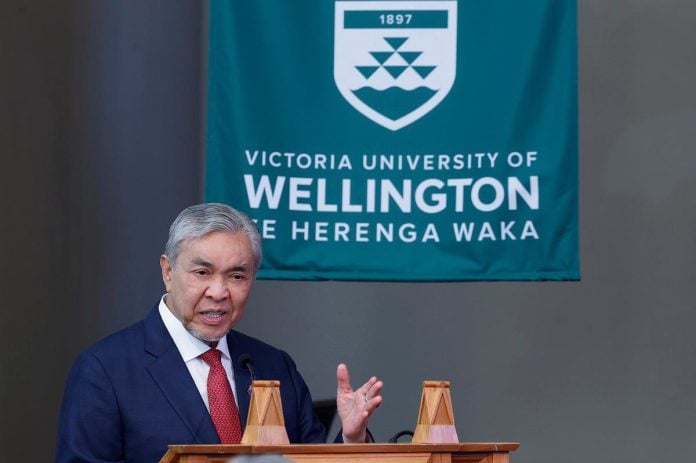 Malaysia and New Zealand boost education ties in green tech and energy