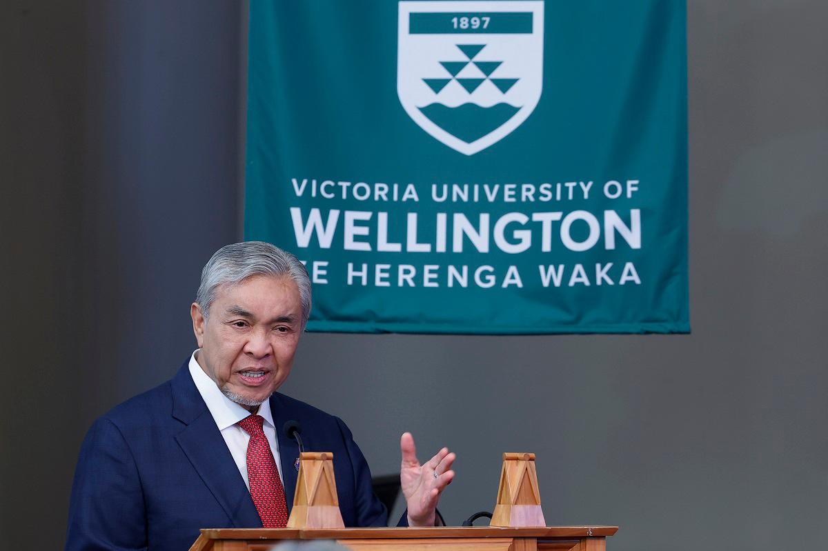 Malaysia and New Zealand boost education ties in green tech and energy Malaysia and New Zealand boost education ties in green tech and energy