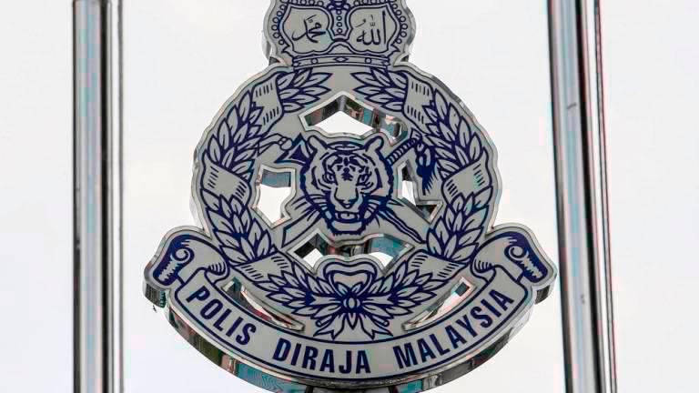 Polis jejaki dua suspek letupan kedai di Ipoh, kesan bahan letupan kuasa rendah