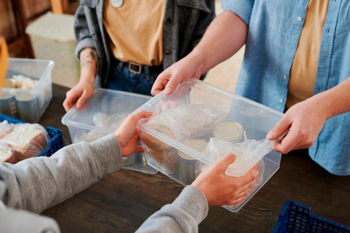 Malaysians praised for food delivery kindness to Indonesians Malaysians praised for food delivery kindness to Indonesians