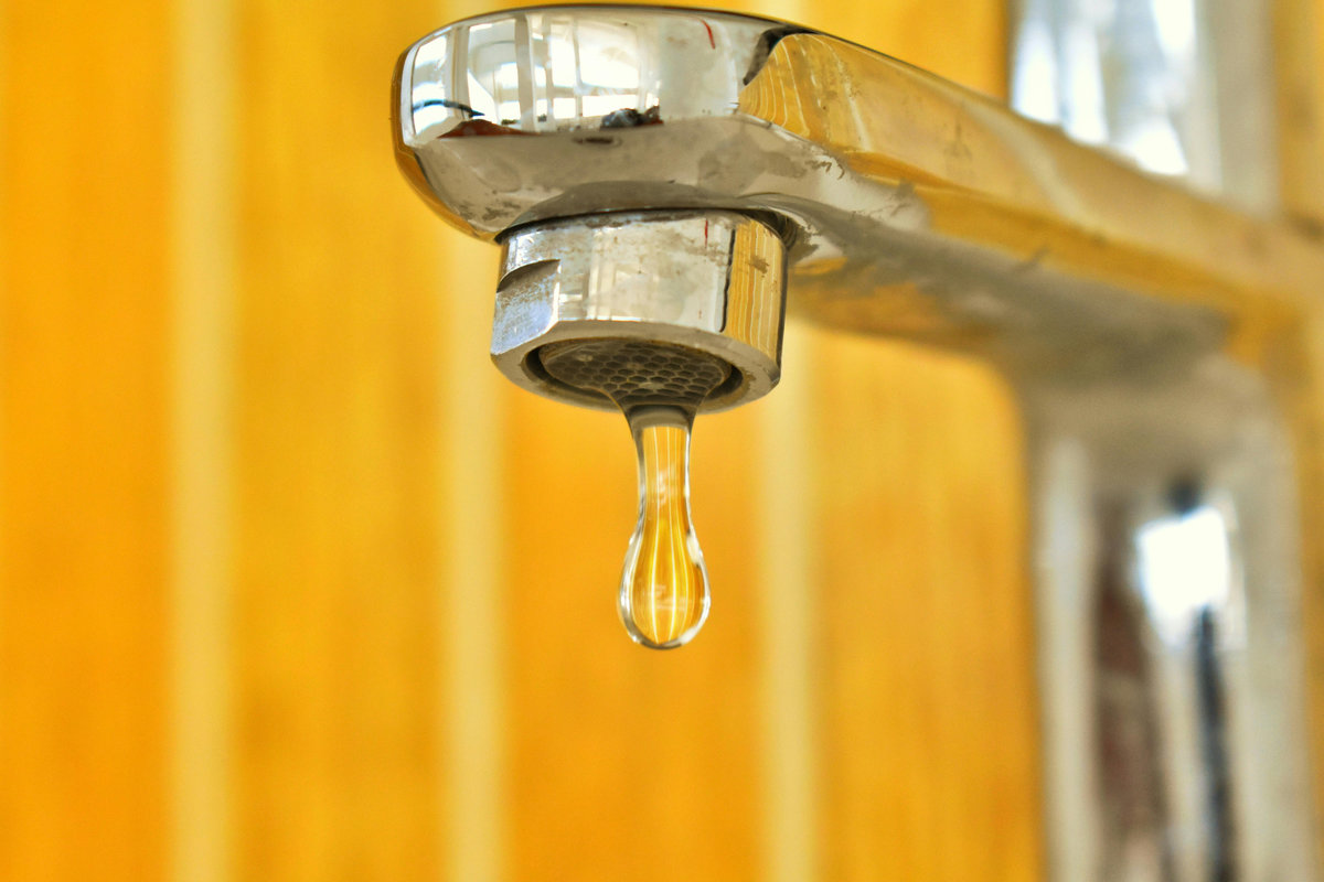 Ammonia pollution disrupts water supply for 40,000 in Johor Ammonia pollution disrupts water supply for 40,000 in Johor
