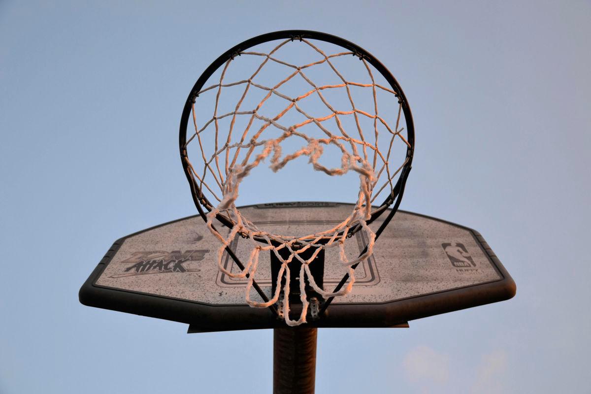 Ex-NBA star Arenas arrested on charges of hosting illegal poker games