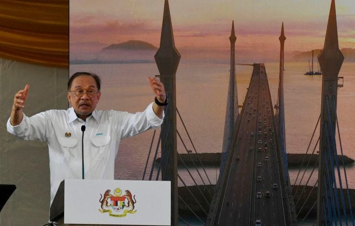 Projek perumahan baharu perlu lengkap kemudahan sekolah - PM Anwar