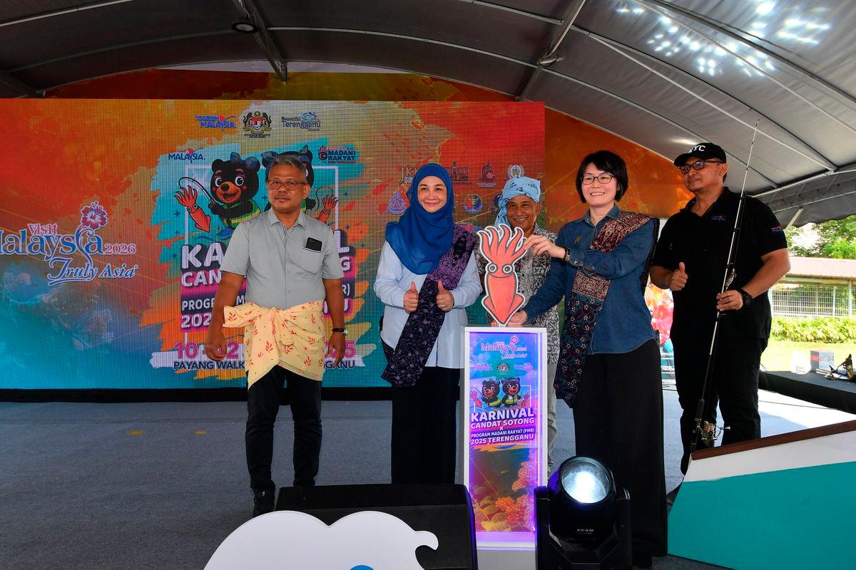 Squid jigging in Terengganu poised to become Malaysia’s tourism icon Squid jigging in Terengganu poised to become Malaysia’s tourism icon