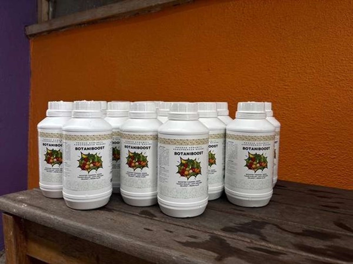 UTHM researchers develop organic plant booster via Agropreneur Madani UTHM researchers develop organic plant booster via Agropreneur Madani