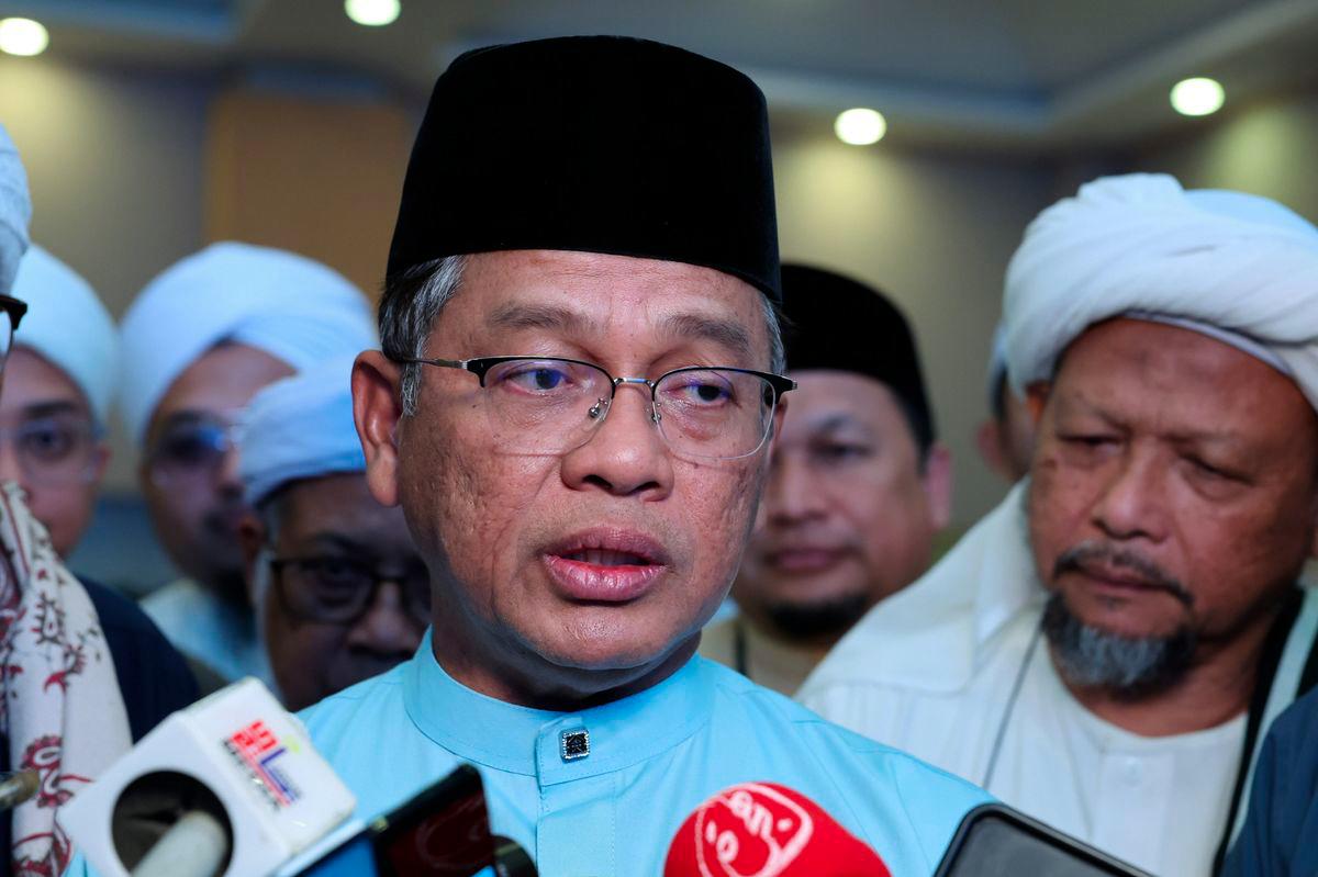 Mohd Na’im calls for ulama to guide government on Muslim affairs Mohd Na’im calls for ulama to guide government on Muslim affairs