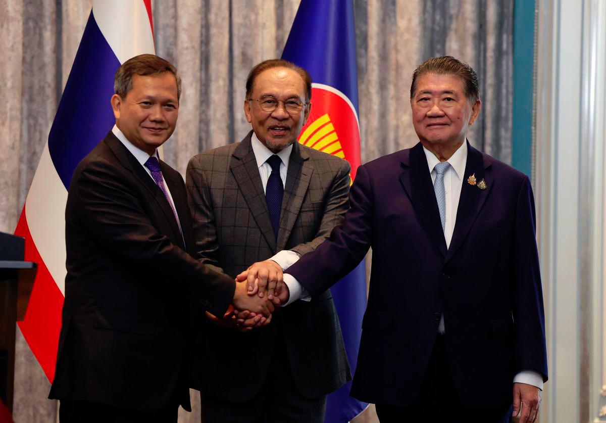 Diplomasi senyap Anwar hentikan konflik Thailand-Kemboja Diplomasi senyap Anwar hentikan konflik Thailand-Kemboja