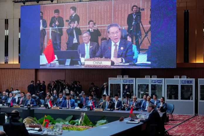 China and ASEAN sign upgraded free trade agreement amid US tariffs China and ASEAN sign upgraded free trade agreement amid US tariffs