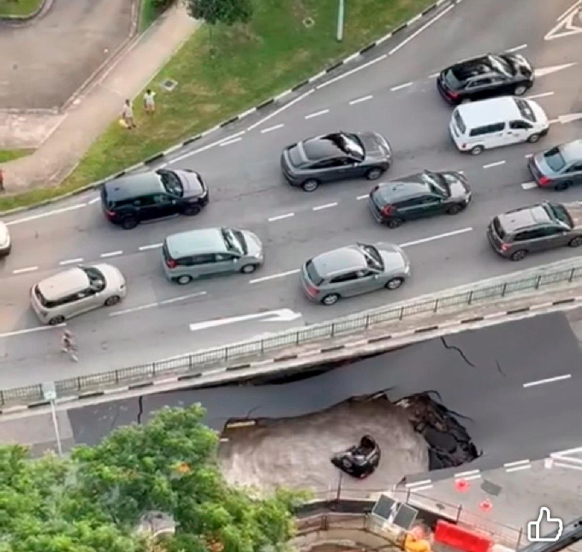 Singapore sinkhole incident: Nearby buildings unaffected, says BCA Singapore sinkhole incident: Nearby buildings unaffected, says BCA