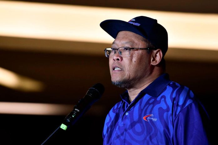 Fisheries Department reviews ‘kenka’ boat approvals for compliance Fisheries Department reviews ‘kenka’ boat approvals for compliance