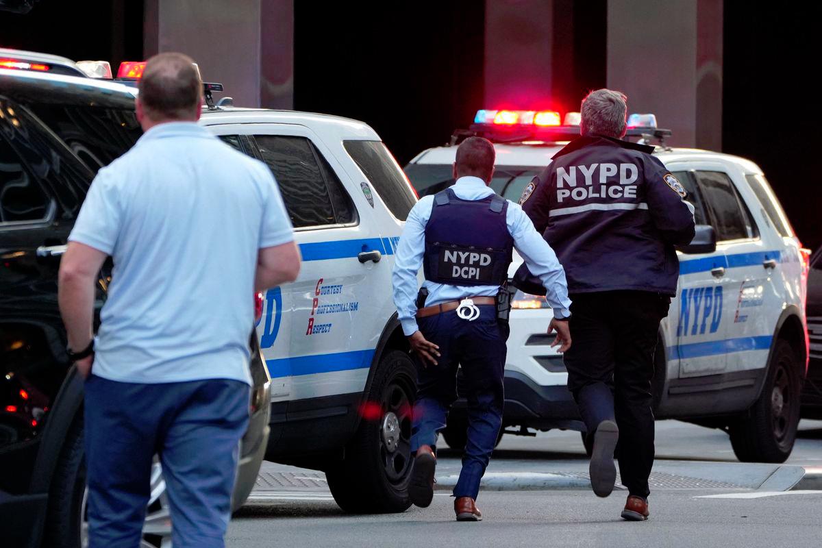 New York City mayor reports active shooter incident in Manhattan