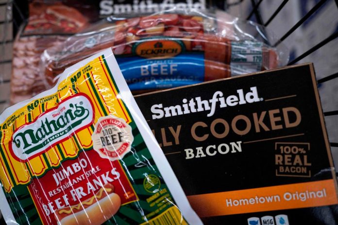 US restricts Chinese farmland purchases over security concerns