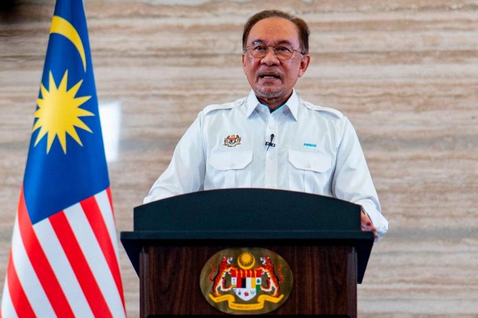 “Thank you PMX!” - M’sians flood social media with praise for PM Anwar’s cost-of-living relief