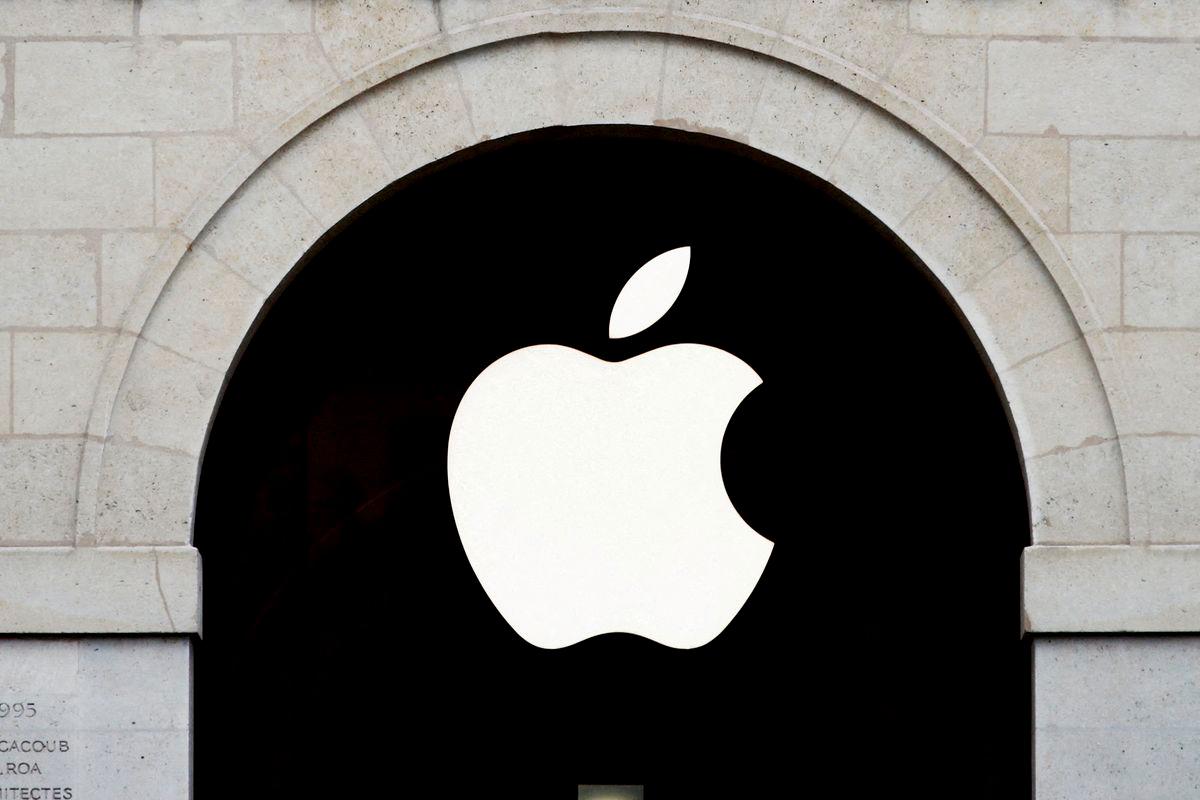 Apple antitrust case proceeds as judge rejects dismissal bid Apple antitrust case proceeds as judge rejects dismissal bid