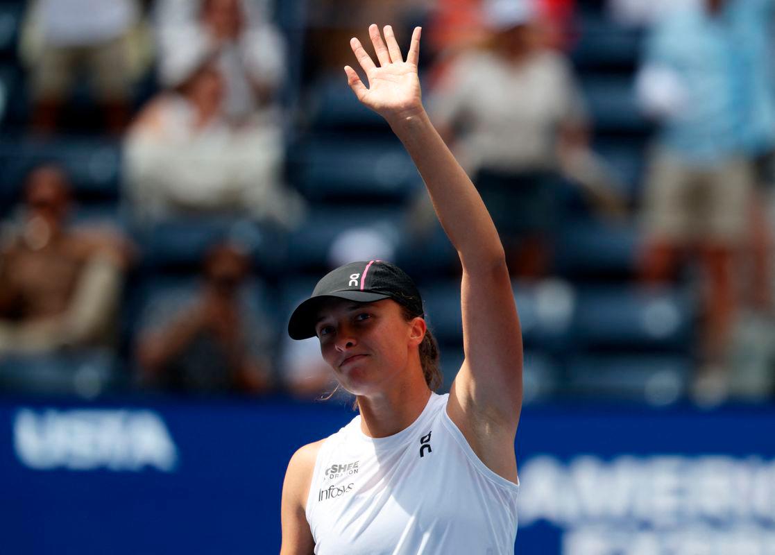 Swiatek survives tough US Open test as Sinner and Osaka advance Swiatek survives tough US Open test as Sinner and Osaka advance