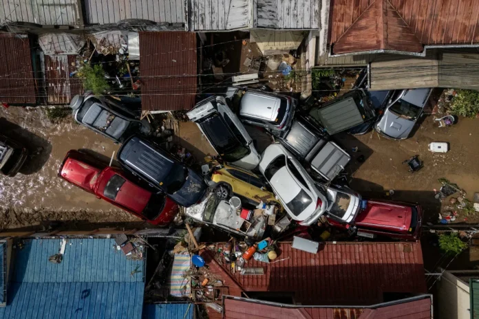 Philippines typhoon death toll exceeds 100 as flood devastation emerges