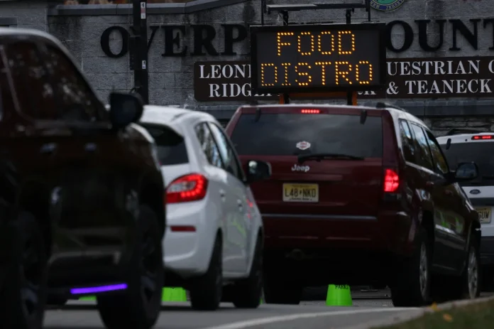 USDA works to pay full food aid benefits despite court appeal