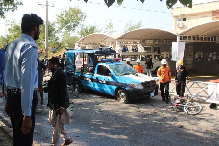 Suicide bombing at Islamabad court kills 12, injures over 25