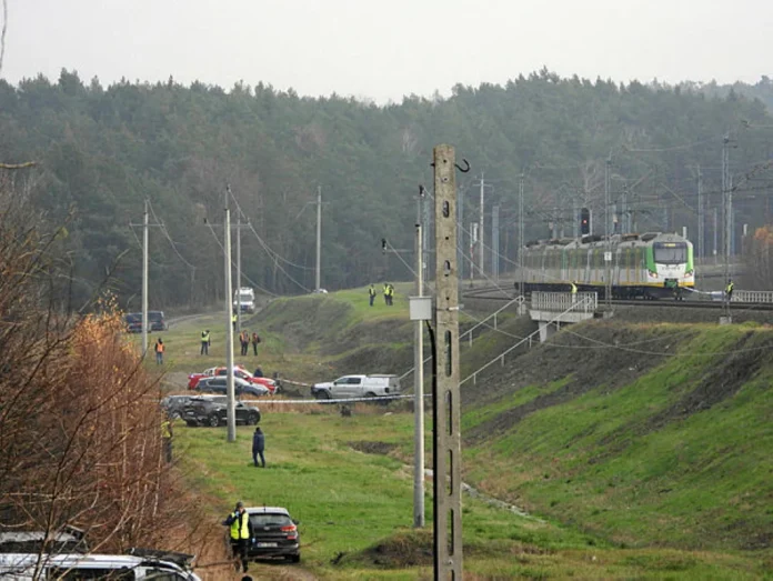 Poland identifies two Ukrainians in railway sabotage for Russia