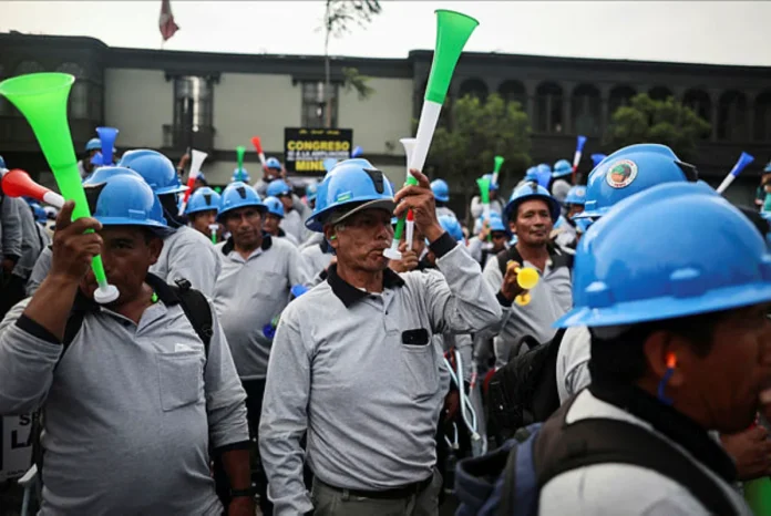 Peru committee approves mining permit extension amid protests Peru committee approves mining permit extension amid protests