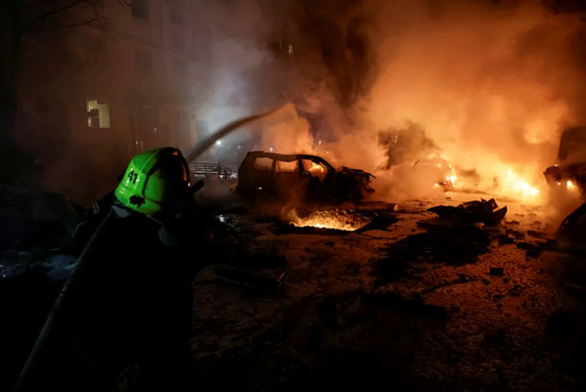 2025-11-Russian drone strike hits Kharkiv apartment building, injuring seven-CRISIS-ATTACK-KHARKIV_t691d1dae_m600_x3135b235 Russian drone strike hits Kharkiv apartment building, injuring seven