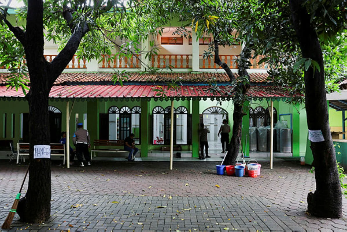 Jakarta mosque bomber's diary reveals isolation and extremist inspiration Jakarta mosque bomber's diary reveals isolation and extremist inspiration