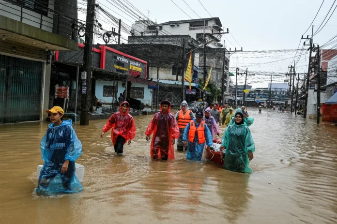 All 36 UUM students and lecturers rescued from Hat Yai floods