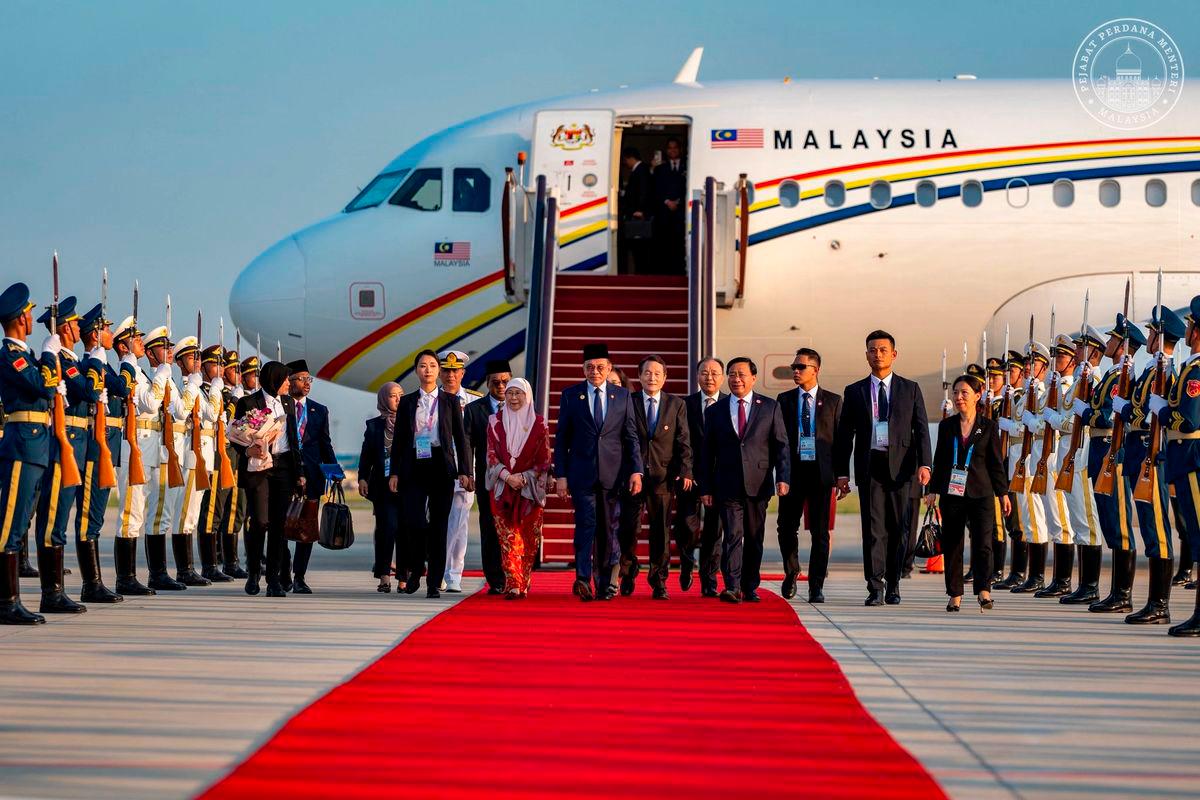 Anwar tiba di Tianjin untuk Sidang Kemuncak SCO, perkukuh hubungan China