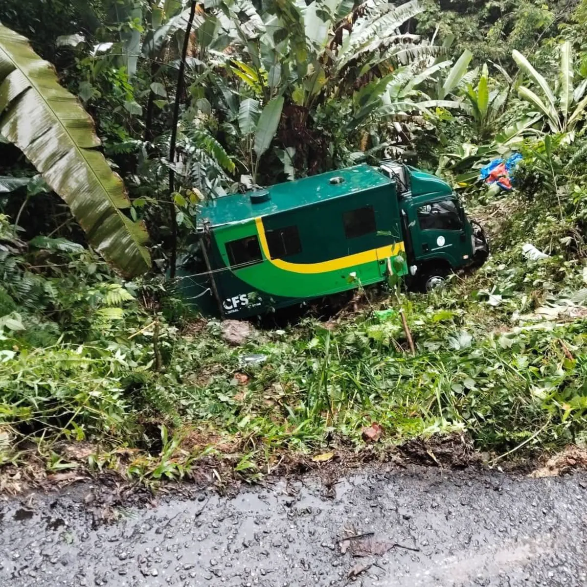 587612340-1342608190650429-7381241655061087766-n Lorry accident Tapah