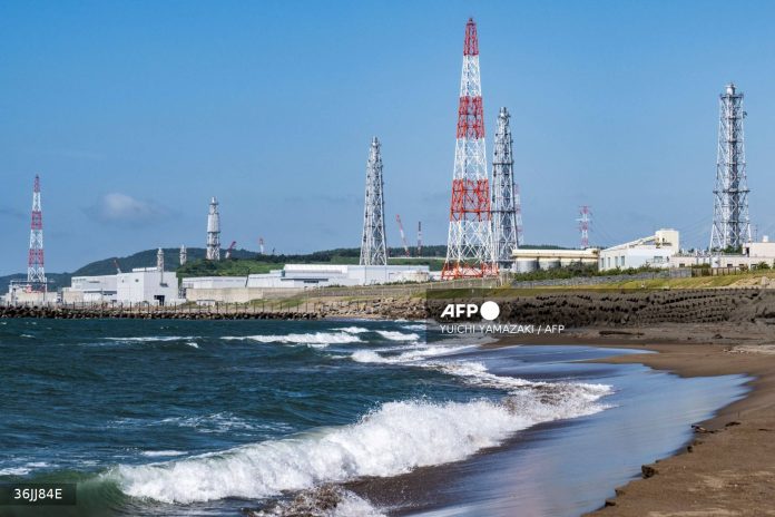 Japan governor to approve restart of world's largest nuclear plant Japan governor to approve restart of world's largest nuclear plant