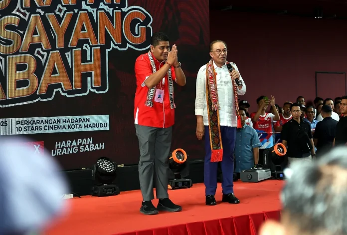 Anwar_gesa_pengundi_Bandau_pilih_wakil_boleh_berunding_dengannya