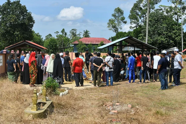 Bakal bapa maut ditembak 18 das di Sungai Golok sebelum anak sulung lahir