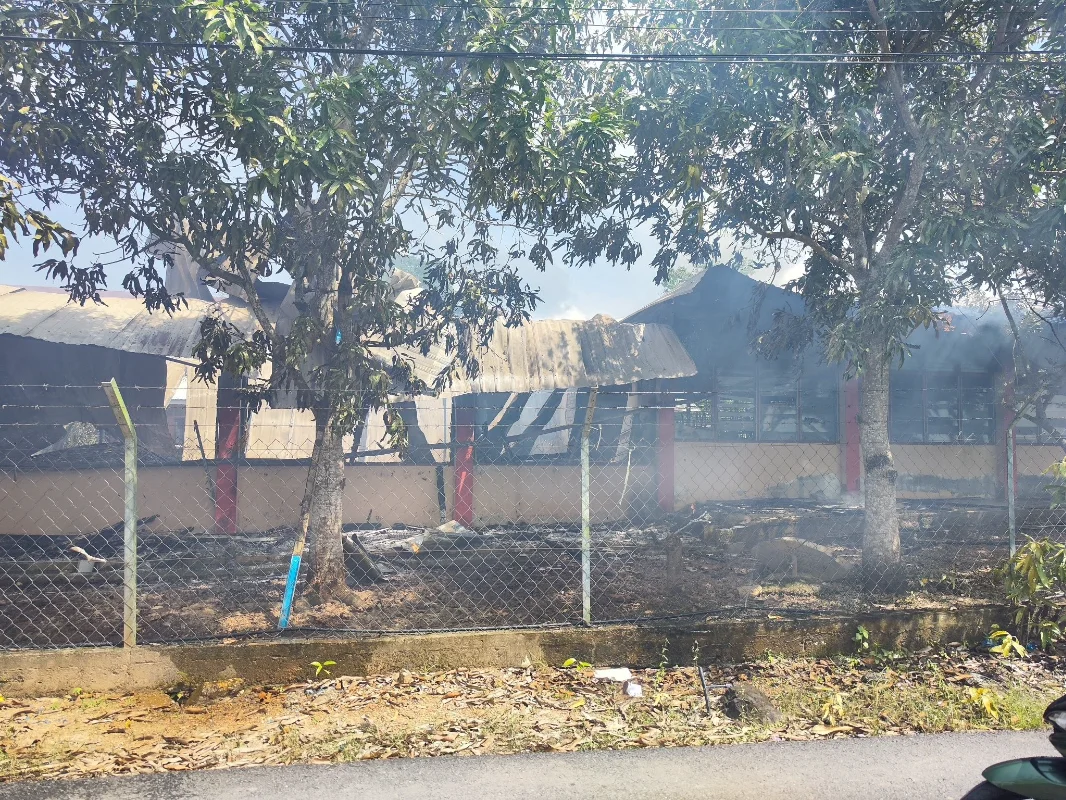 Bangunan_sekolah_di_Perlis_musnah_90_peratus_dalam_kebakaran