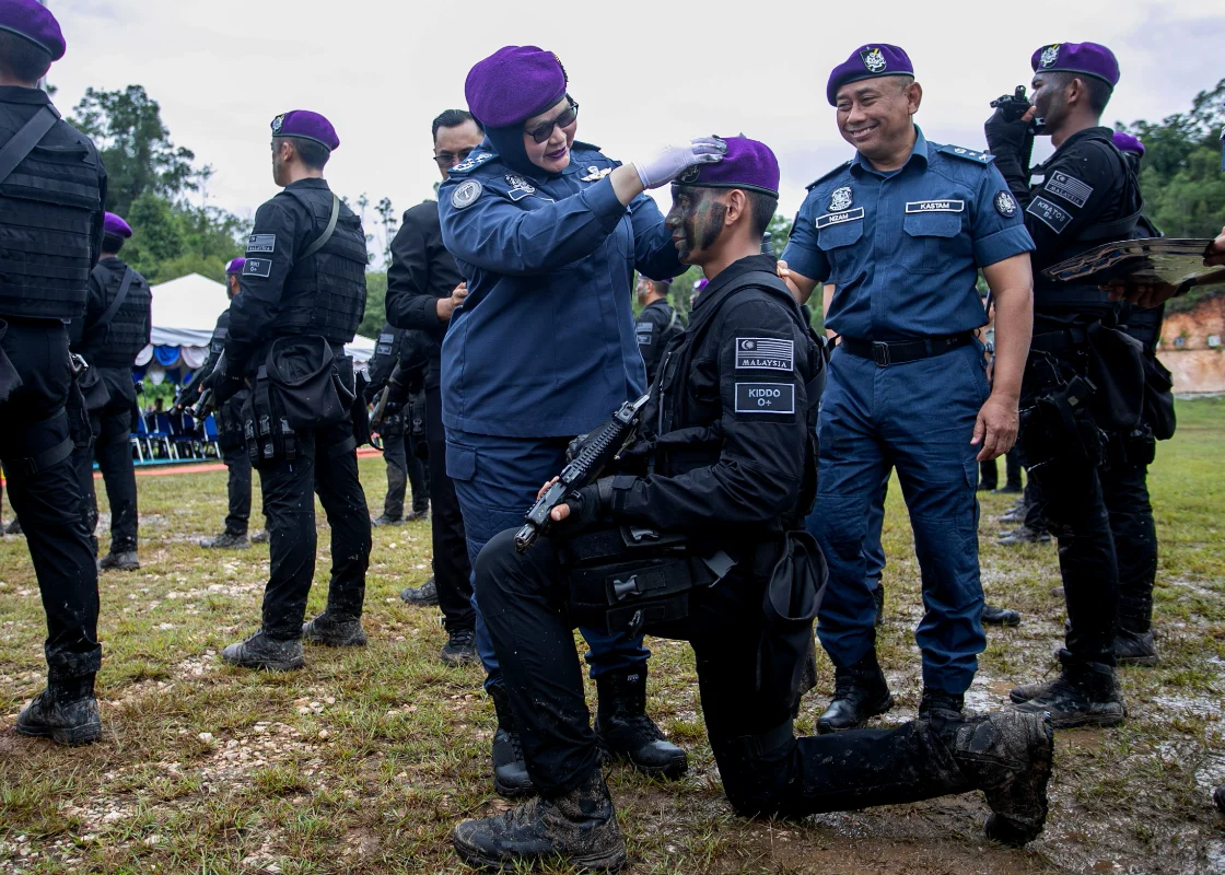Customs_COBRA_team_seizes_RM312_4_million_in_smuggled_goods Customs COBRA team seizes RM312.4 million in smuggled goods