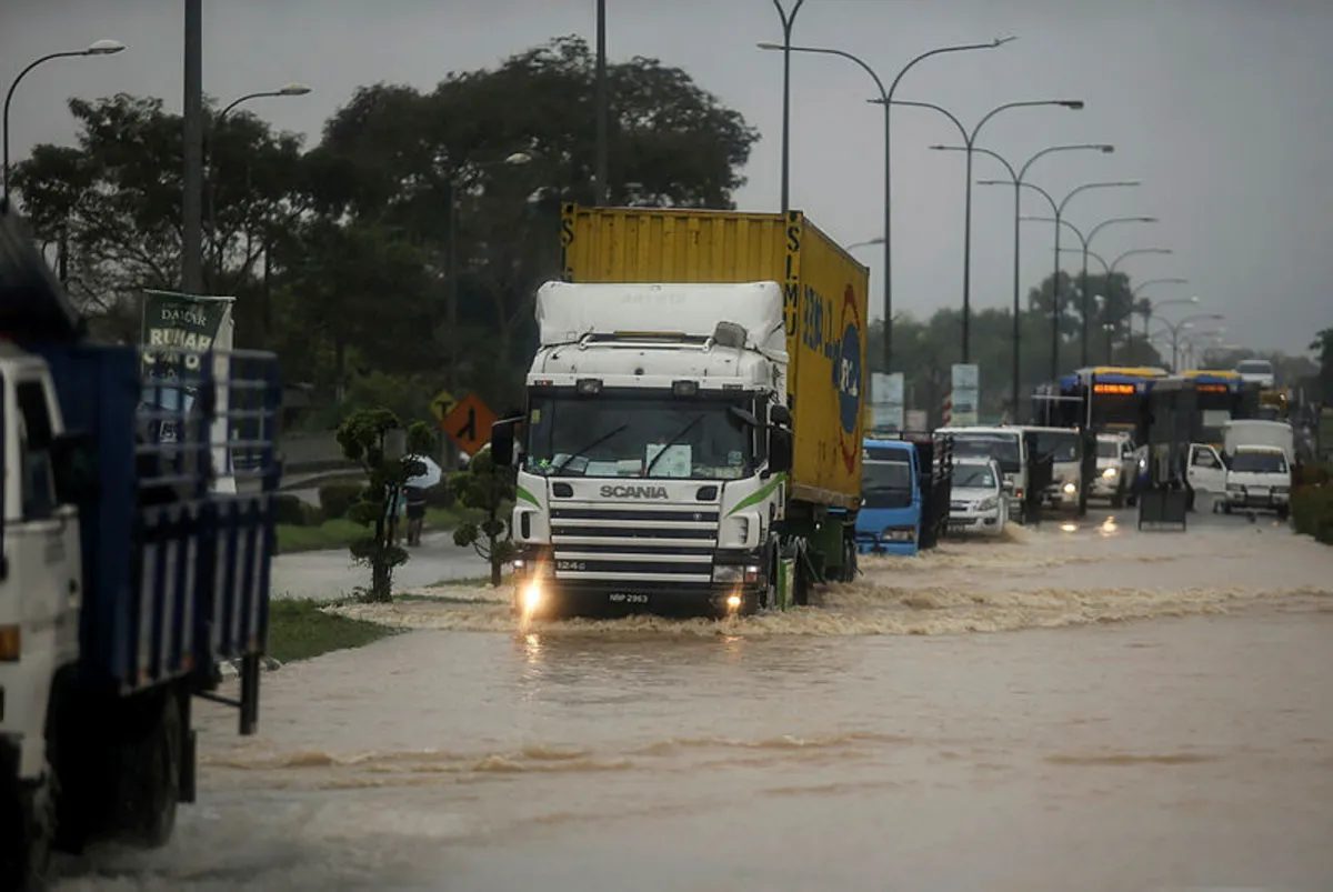 Dua balai polis di Kedah terjejas akibat banjir Dua balai polis di Kedah terjejas akibat banjir