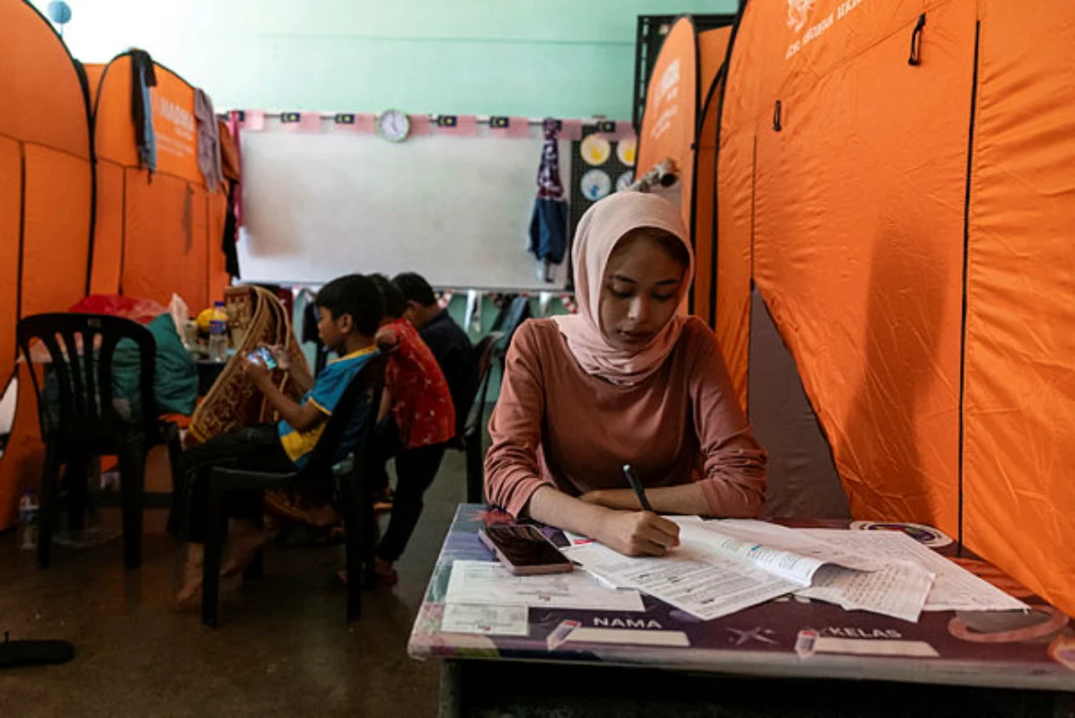 Education Ministry activates contingency plans to face floods during SPM 2025 Education Ministry activates contingency plans to face floods during SPM 2025