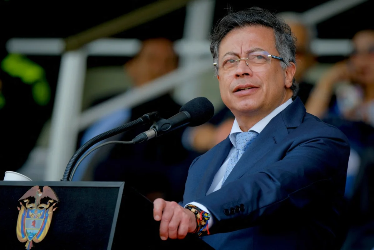 Colombian airstrikes kill 19 guerrillas in Amazon offensive