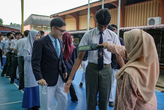 Johor implements metal detectors at all SPM exam centres