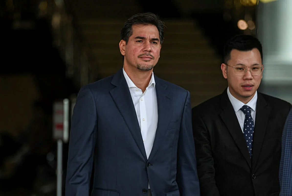 SPRM cari Adam Radlan bantu siasatan projek lebuh raya MEX II SPRM cari Adam Radlan bantu siasatan projek lebuh raya MEX II