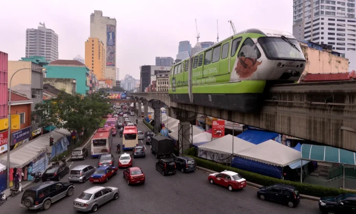 KL Monorail disruption causes delays, passengers evacuated safely KL Monorail disruption causes delays, passengers evacuated safely