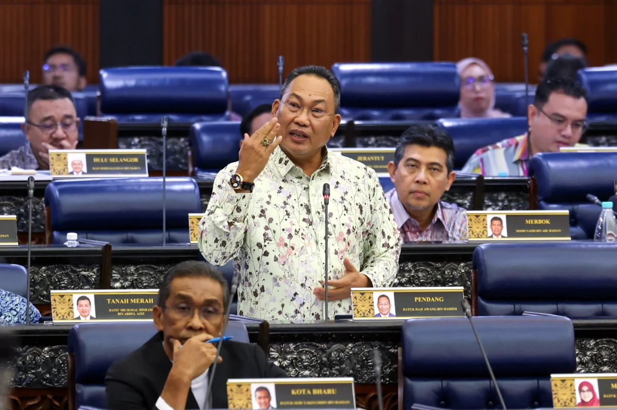 Two MPs ejected from Dewan Rakyat after heated exchange disrupts budget debate Two MPs ejected from Dewan Rakyat after heated exchange disrupts budget debate