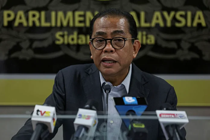 Warga pertahanan diingatkan kekal fokus jangan terpengaruh politik